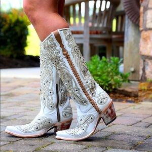 Corral laser embroidery studded tall top boots new in box size 6